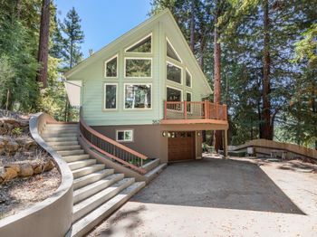 352 Manzanita Avenue