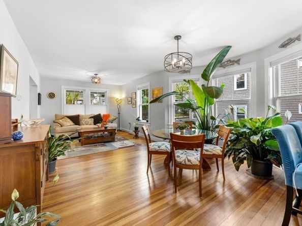 30 Gloucester St 30, Arlington MA 02476