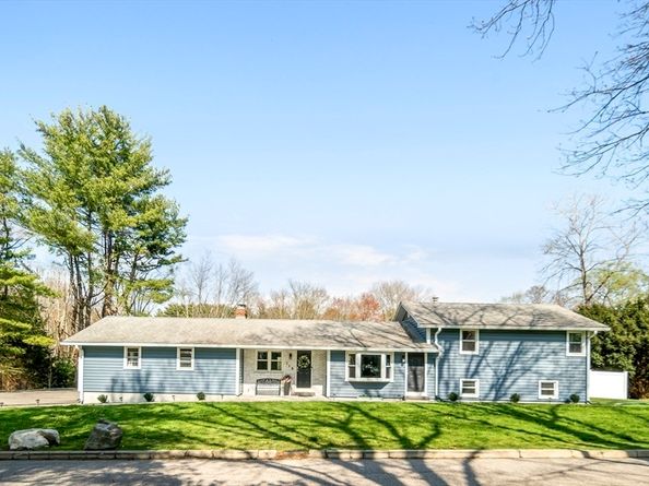 118 North St, Grafton MA 01519