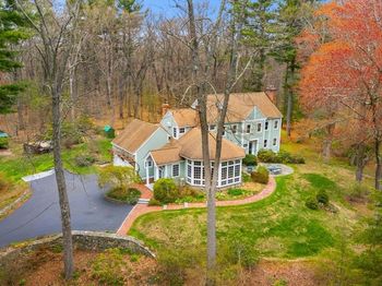 37 Oak Ridge Rd
