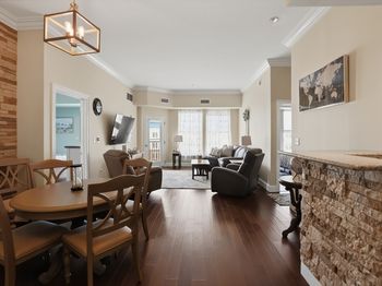 36 Village Rd