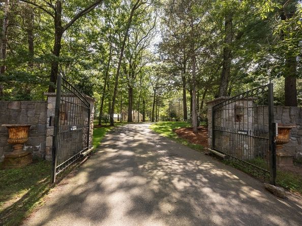 55 Parkwood Drive, Milton MA 02186