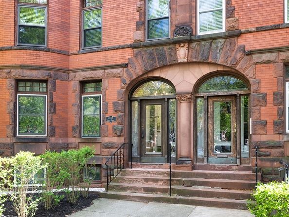 1895A Beacon 1895A, Brookline MA 02445