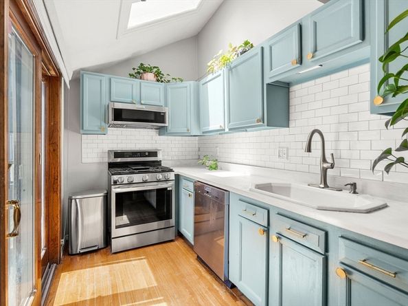 223 Bolton St, Boston MA 02127