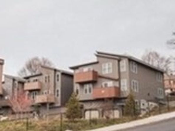 54 Richards St 54, Worcester MA 01603
