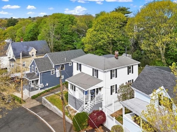29 Woodlawn St, Lynn MA 01904