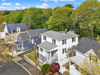 29 Woodlawn St