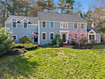 121 Hampstead Way
