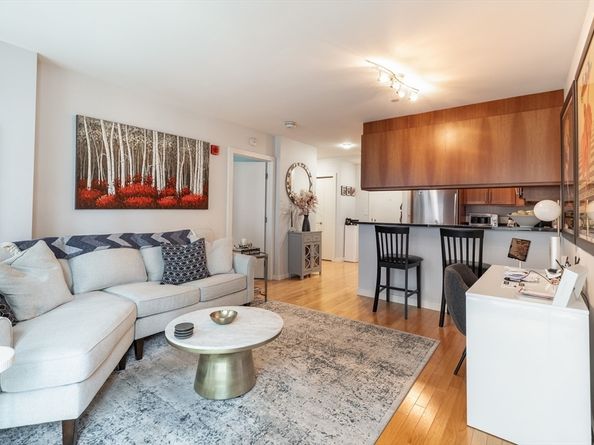 80 Broad St 706, Boston MA 02110