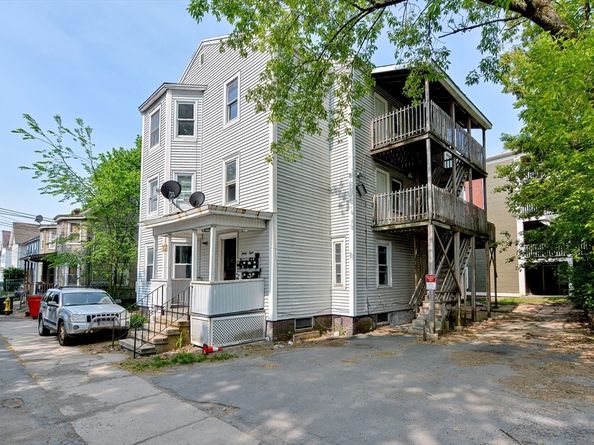 28 Prescott St, Leominster MA 01453
