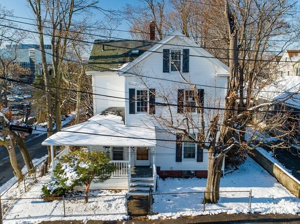 13 Ash St, Quincy MA 02171