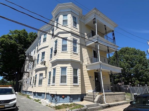 19 Clinton Ave, Brockton MA 02301