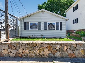 157 Maplewood Ave