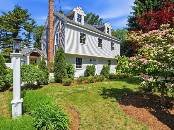 26 Acorn St, Duxbury MA 02332