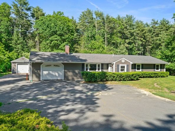 200 Pleasant St, Pembroke MA 02359