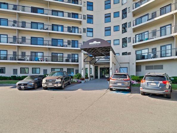 133 Commander 219, Quincy MA 02171