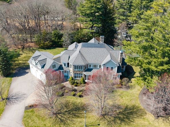 1 Stonefield Lane, Wellesley MA 02482