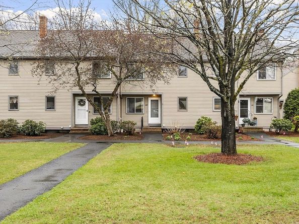 140 Cortland Cir 140, Leominster MA 01453