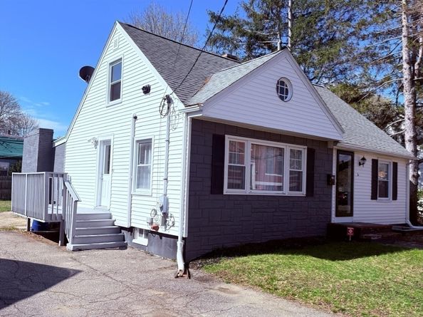 3-A Veterans Memorial Dr, Peabody MA 01960