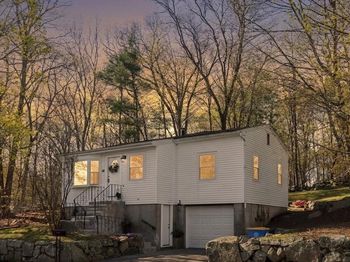 41 Maple St