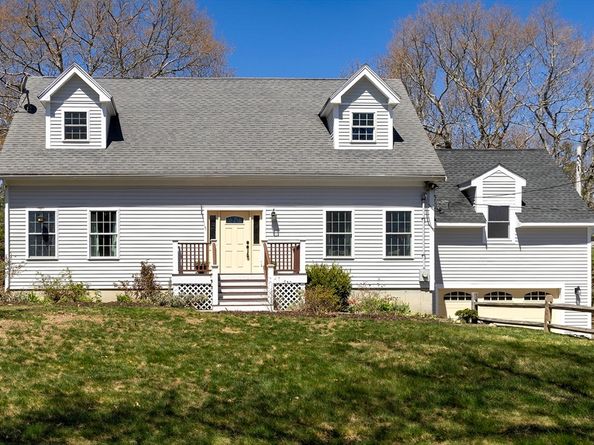 75 Federal Furnace Rd, Plymouth MA 02360