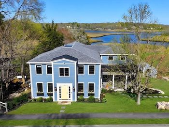392 S Main St