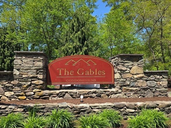 521 Hampton Way 521, Abington MA 02351