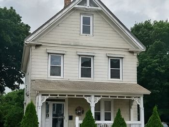 1138 Adams St