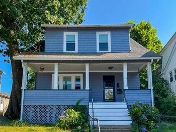 94 Town Hill St