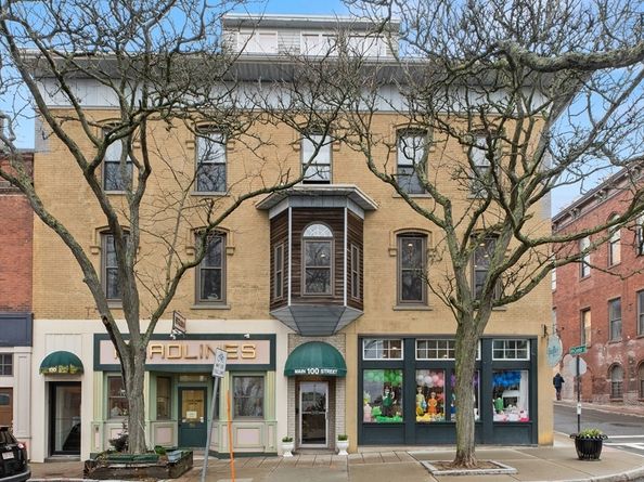 100-102 Main St, Gloucester MA 01930