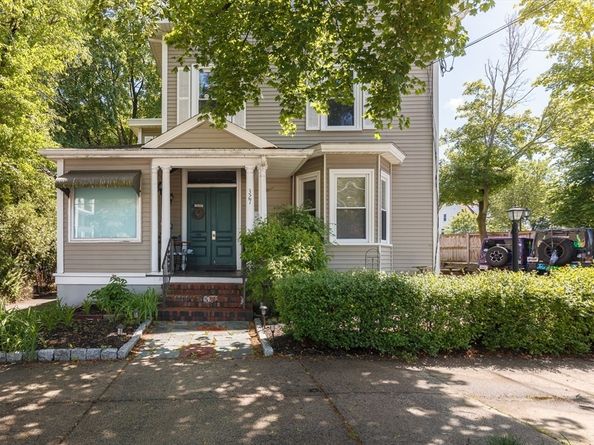327 Lafayette St 2, Salem MA 01970
