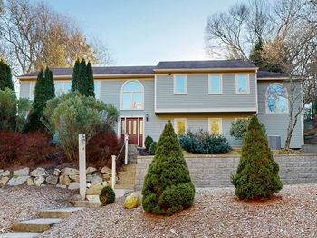 14 Baltzer Dr
