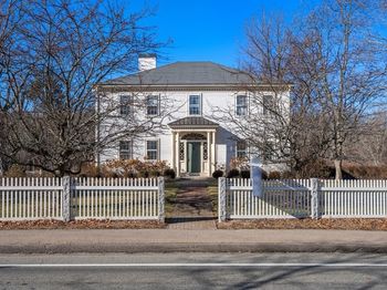 8 Washington Street