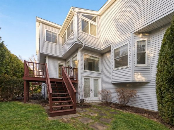 73 Half Crown Cir 73, Ashland MA 01721