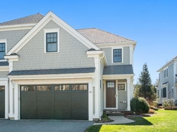 41 Lillian Way