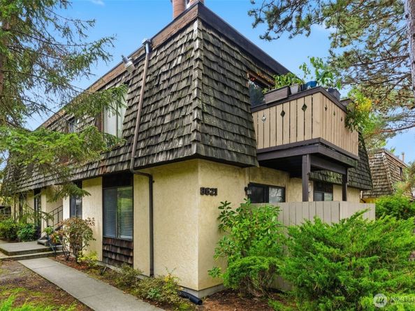 8621 25th Avenue SW B, Seattle WA 98106