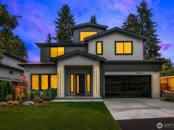 10411 NE 28th Place, Bellevue WA 98004