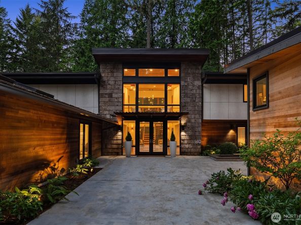 12741 NE 39th Street, Bellevue WA 98005