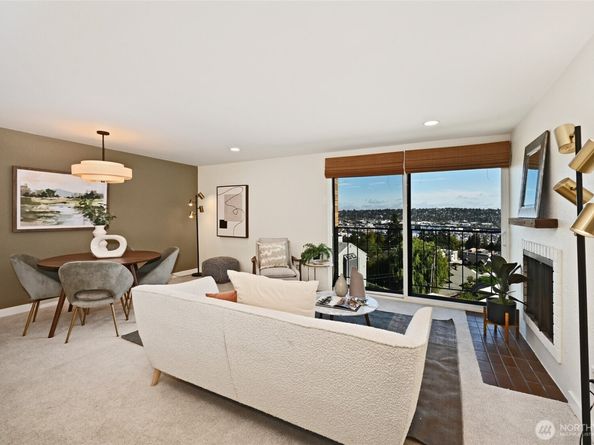 3710 25th Place W 405, Seattle WA 98199