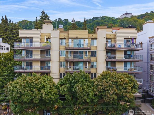 1550 Eastlake Avenue E 105, Seattle WA 98102