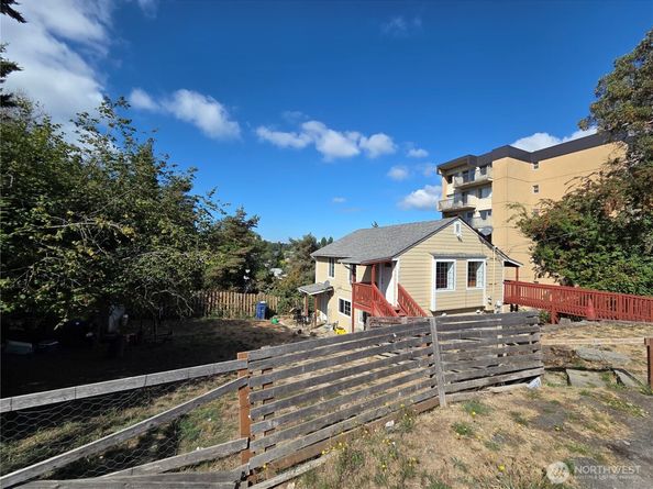 10603 12th Avenue SW, Seattle WA 98146