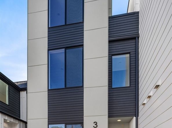 3442 B NW 65th Street, Seattle WA 98117