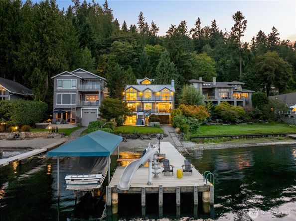 528 W Lake Sammamish Parkway SE, Bellevue WA 98008