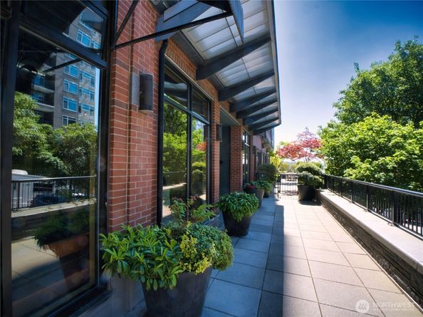 2721 1st Avenue PH06, Seattle WA 98121