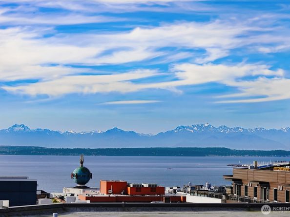 159 Denny Way 406, Seattle WA 98109