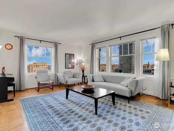 1017 Minor Avenue 1303, Seattle WA 98104