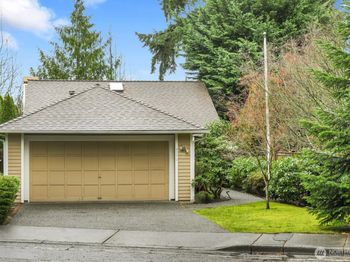 20310 Hollyhills Drive NE