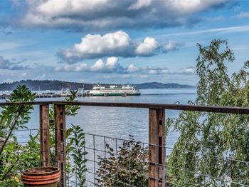 9804 SW Bunker Trail