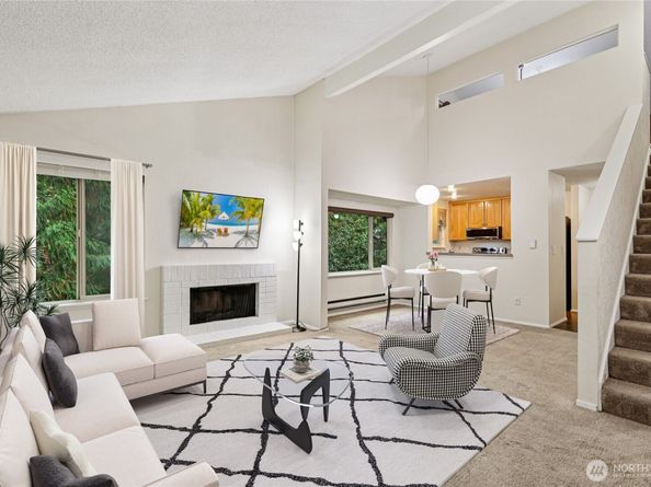 8033 145th Avenue NE D15, Redmond WA 98052