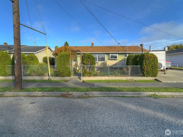 920 E 31st Street, Bremerton WA 98310